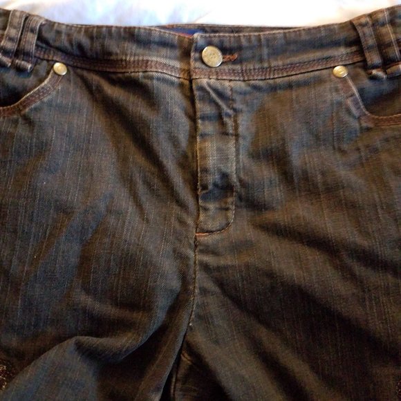 $5 SALE * size 8 TRIBAL Stretch Extensible "Java" wash Embroidered jeans - Picture 16 of 16